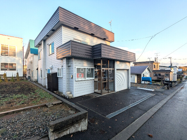 岩見沢市日の出町156番5の建物外観