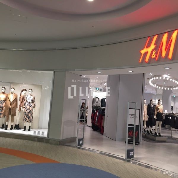 ショッピングセンター　H＆Mららぽーと立川立飛店（ショッピングセンター）まで740m