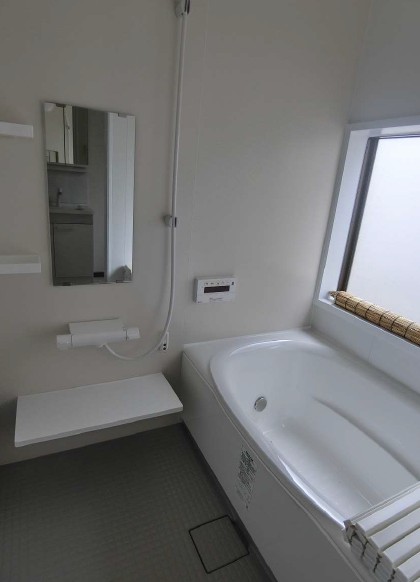 バス・シャワールーム　バス