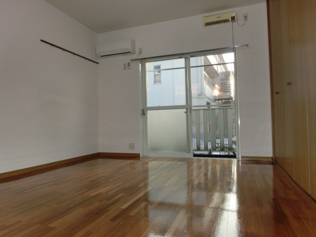 居室・リビング　他のお部屋の写真となります。