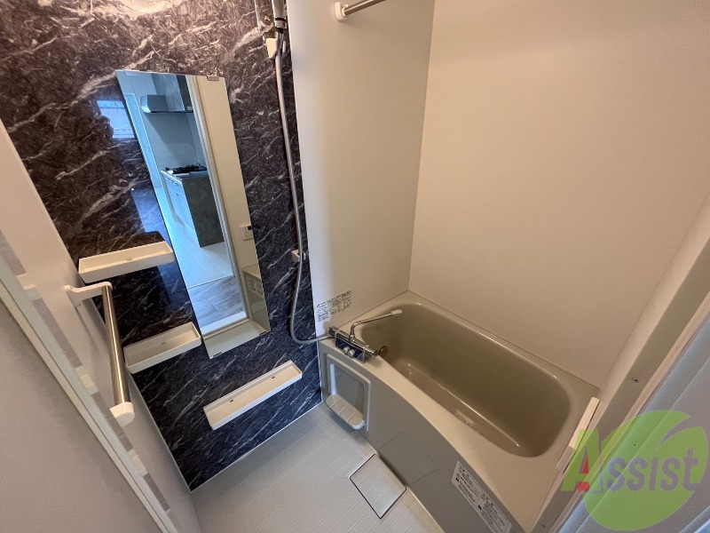 バス・シャワールーム　追い焚き機能もあるので、いつでも温かいお風呂に入れますね。