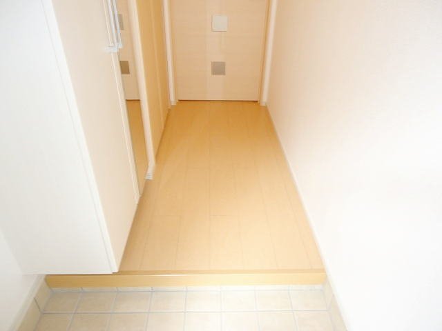 玄関　シンプルで使いやすい玄関です