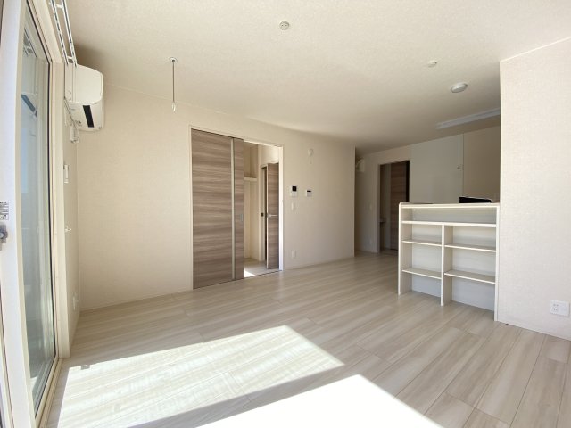 アビタシオンプリュネの居間写真