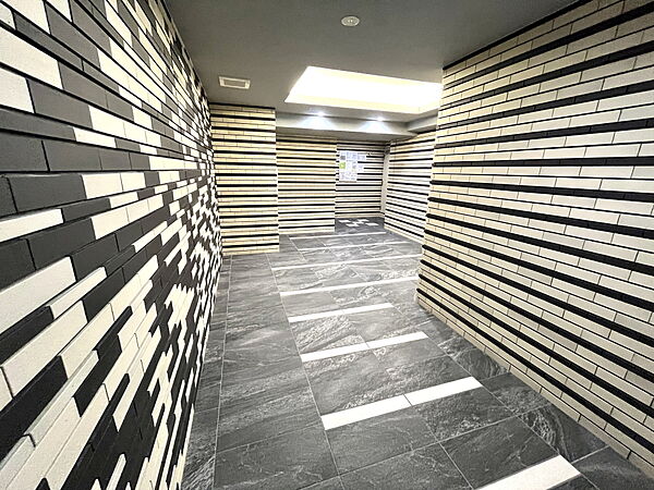 ロビー　ゆとりのあるロビーです