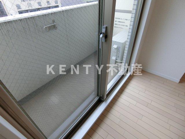 バルコニー　バルコニーからの眺めを楽しみながら食事をしませんか