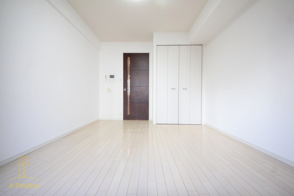 居室・リビング　S-RESIDENCE Hommachi Marks