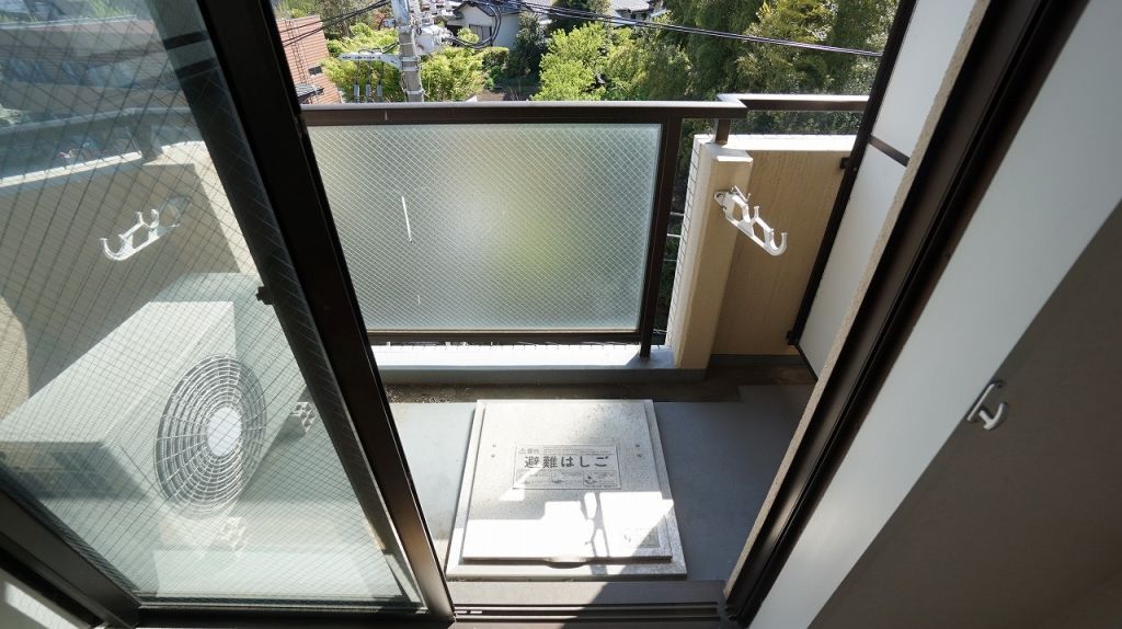 バルコニー　バルコニー