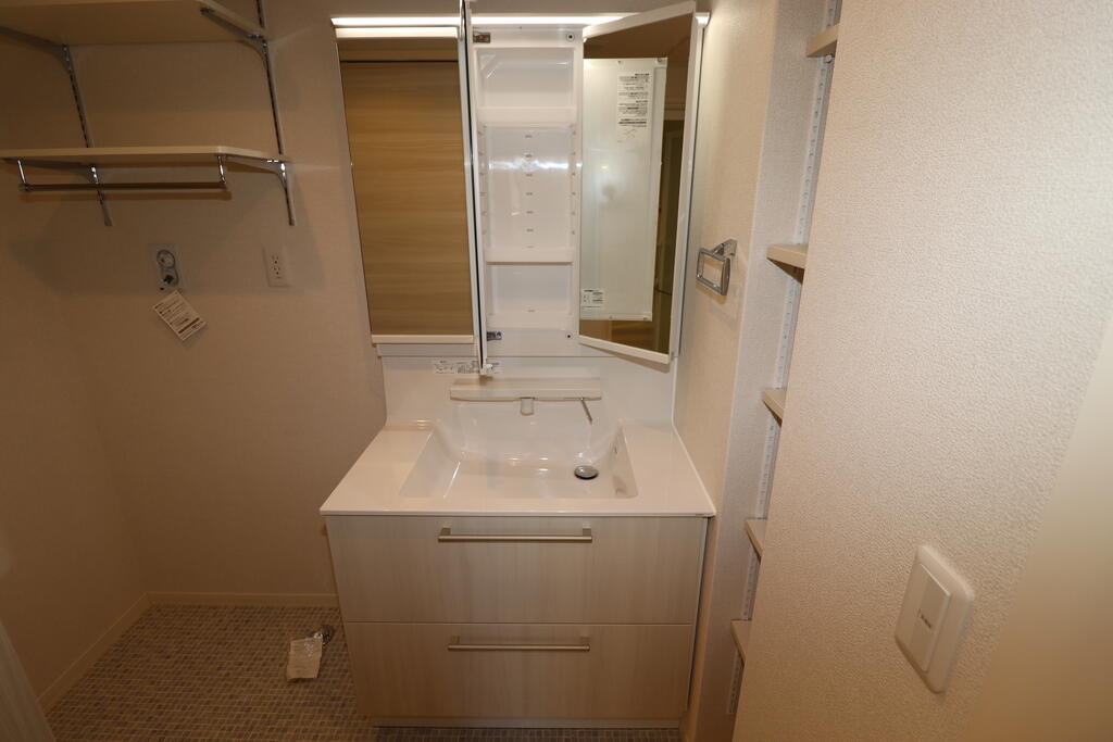 洗面設備　洗面台：画像は同社類似物件の写真