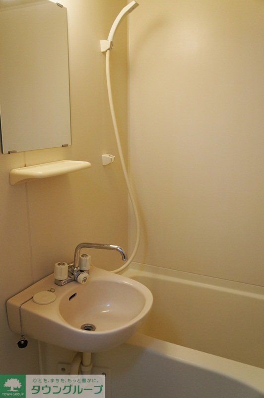 バス・シャワールーム　設備・仕様は号室により異なる為、現況を優先致します。