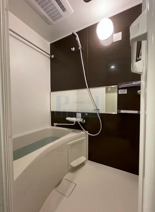 バス・シャワールーム　※別部屋参考写真