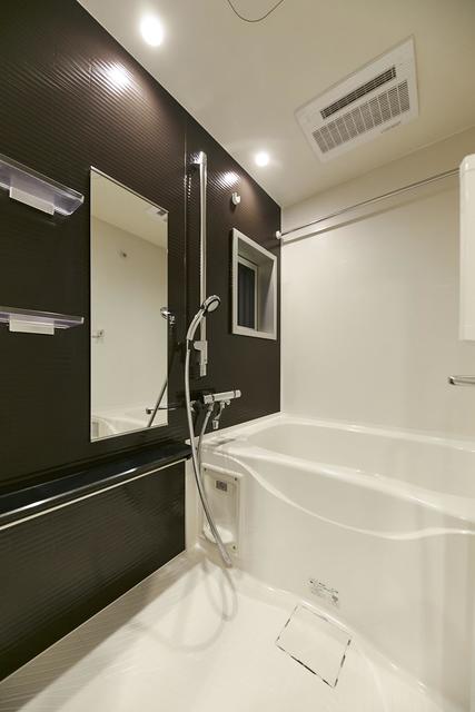 バス・シャワールーム　※写真は同タイプ住戸です。