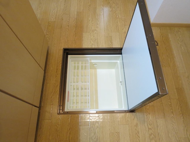 収納　床下収納（イメージ）