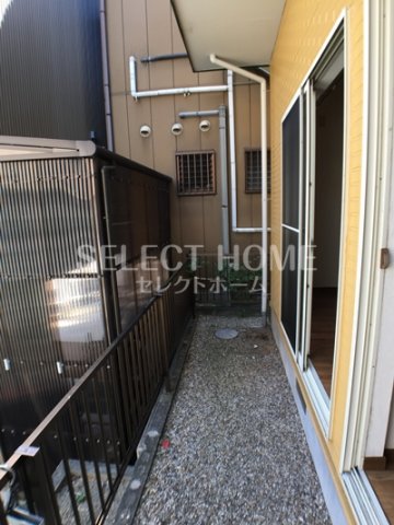 バルコニー　開放的で明るい空間を演出してくれるバルコニーです