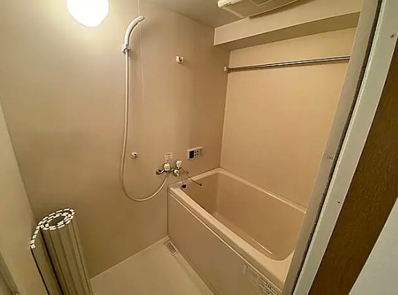 バス・シャワールーム　★ゆったり浸かれる浴槽★