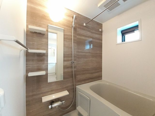 バス・シャワールーム　日々の暮らしに欠かせないお風呂です