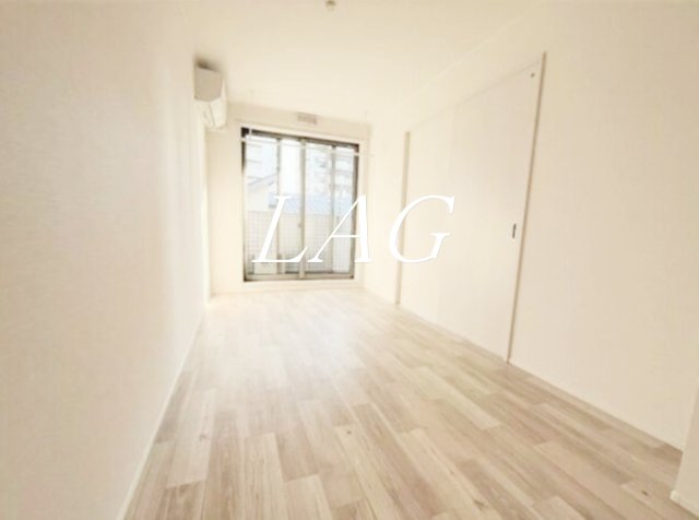 居室・リビング　寝室です。