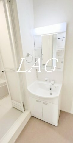 洗面設備　独立洗面台です。