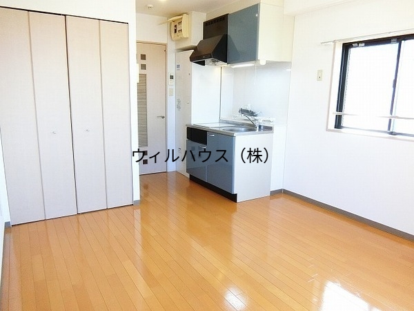 居室・リビング　室内きれいです！