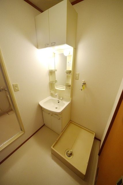 洗面設備　タウンハウジング府中店まで