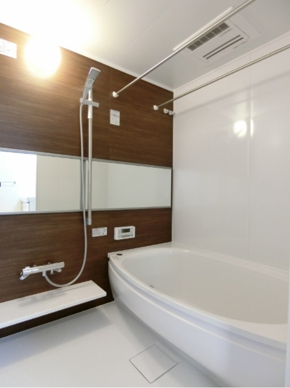 バス・シャワールーム　図面と現状に相違がある場合には現状を優先