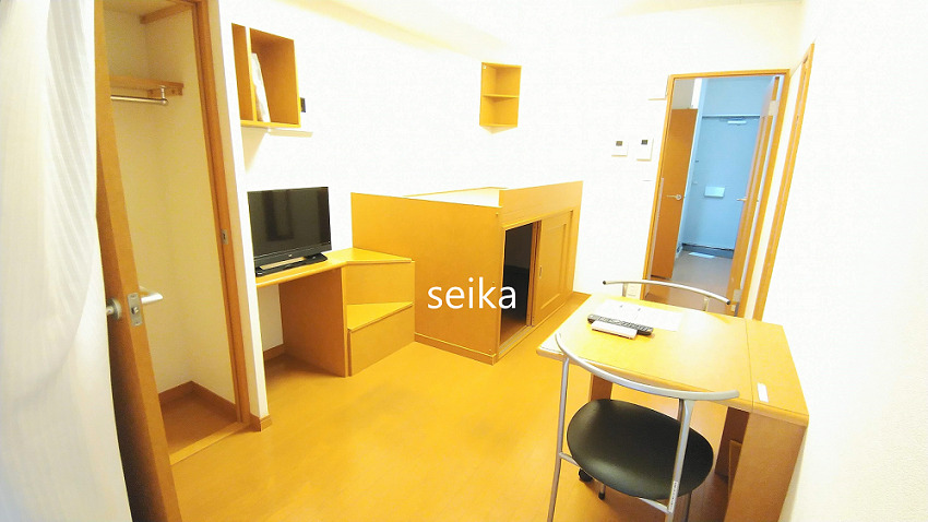 居室・リビング　1Fフローリング、2Fカーペットとなります。