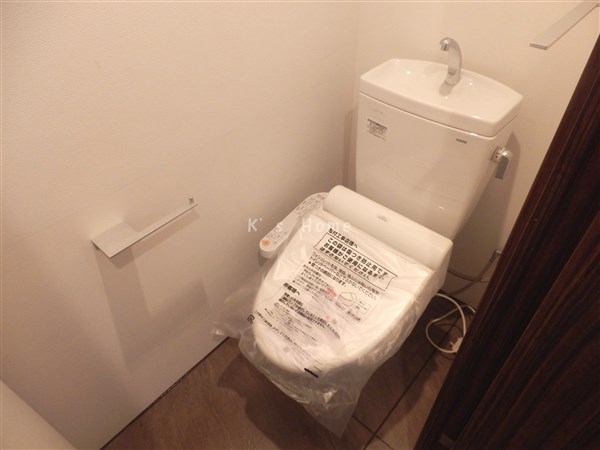 トイレ　ウォシュレット付きトイレ