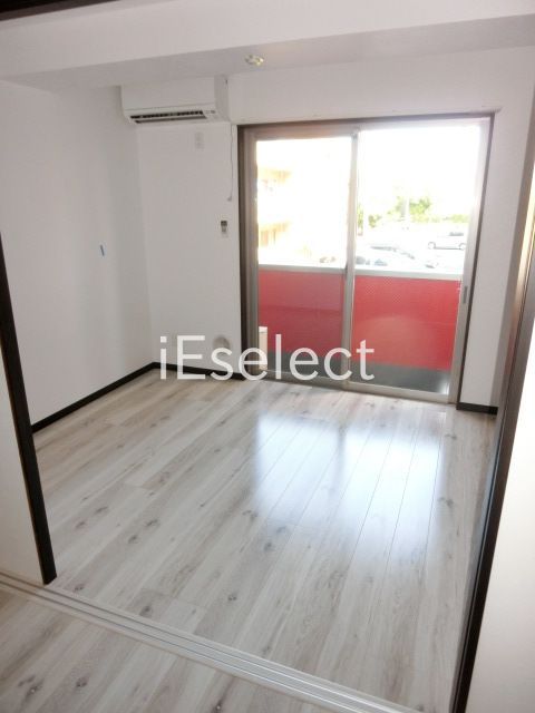 その他部屋・スペース　白い床がオシャレですね