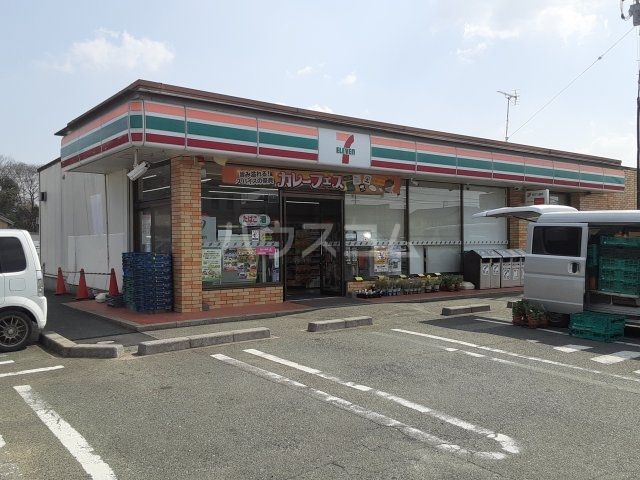 コンビニ　セブン-イレブン 三河一宮店（コンビニ）まで400m