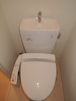 トイレ　※別部屋参考写真