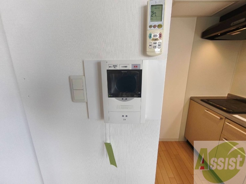 セキュリティ　ＴＶモニター付インターホンです。来客者の顔が見えるので安心！