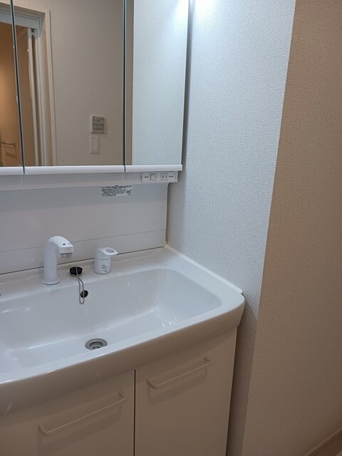 洗面設備　独立洗面台です。