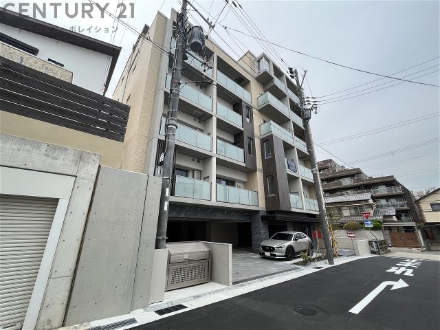 建物外観　オートロック・防犯カメラ完備で安心♪