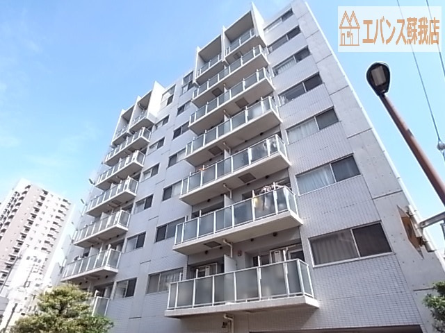 建物外観　落ち着いた雰囲気の外観です