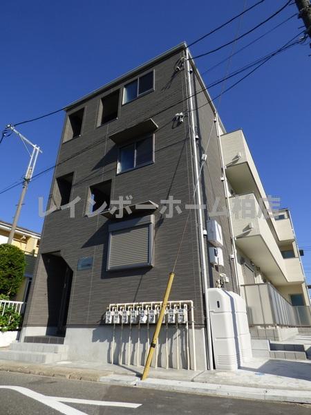 建物外観　落ち着いた雰囲気の外観です