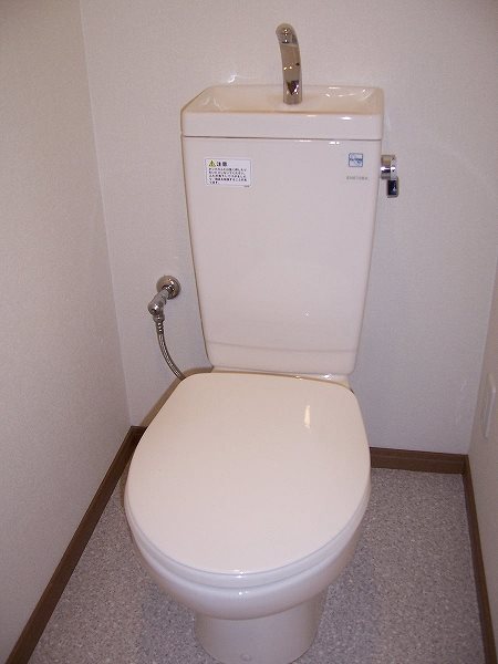 トイレ　※別部屋の写真です