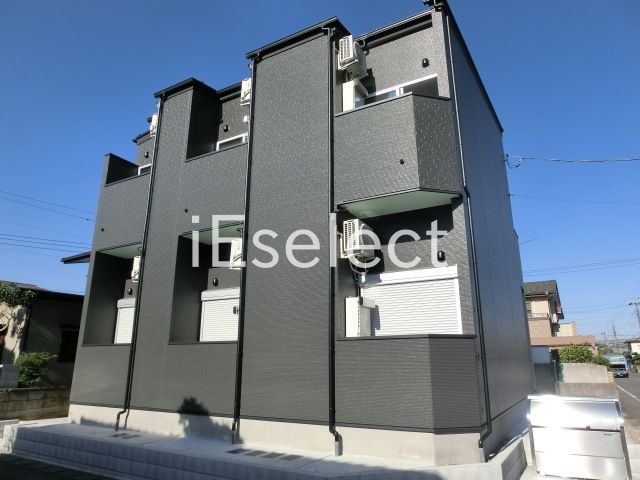 建物外観　２０１６年１０月築のデザイナーズアパート。