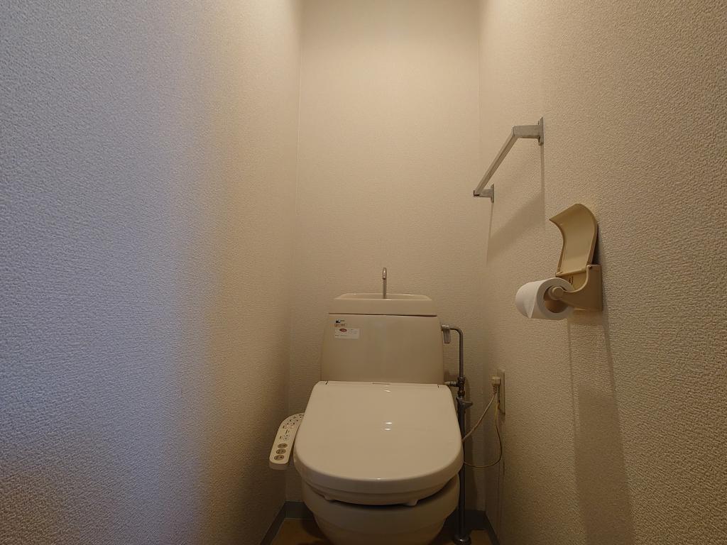 シティ中島丁Bのトイレ写真