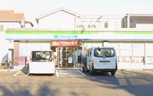 コンビニ　ファミリーマート 守山高島町店（コンビニ）まで756m