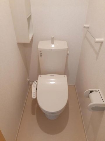 トイレ　シンプルで使いやすいトイレです
