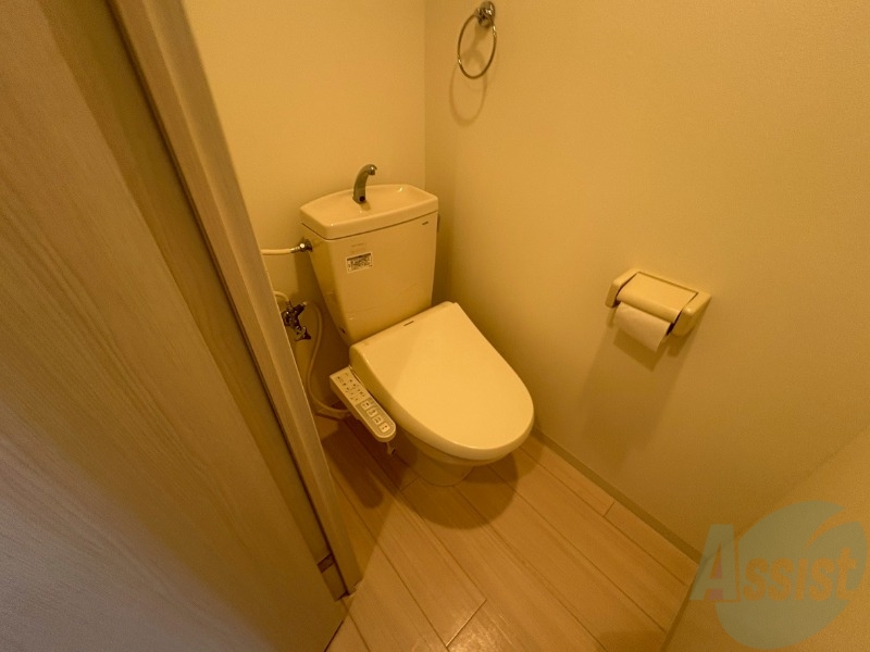トイレ　こちらはトイレです。清潔感があり、安心して使用できます。