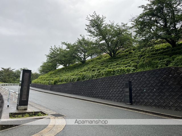 中学校　平野中学校（中学校）まで1110m