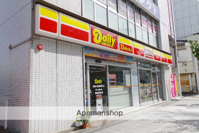 コンビニ　デイリ－ヤマザキ京急久里浜駅東口店（コンビニ）まで701m