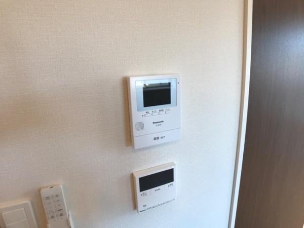 セキュリティ　モニター付きインターホン