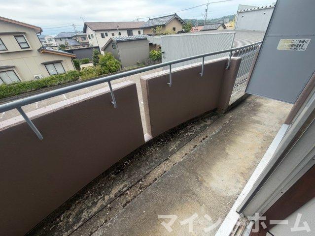 バルコニー　陽当たり良好なバルコニーです
