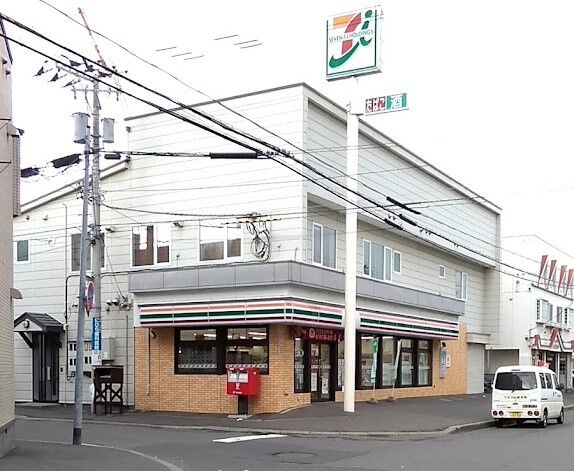 コンビニ　セブンイレブン札幌本郷店（コンビニ）まで360m