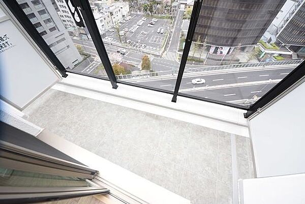 バルコニー　※別部屋の参考写真です。