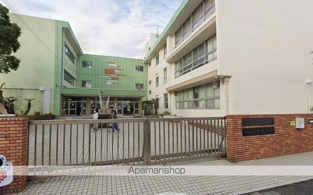 小学校　湊小学校（小学校）まで384m