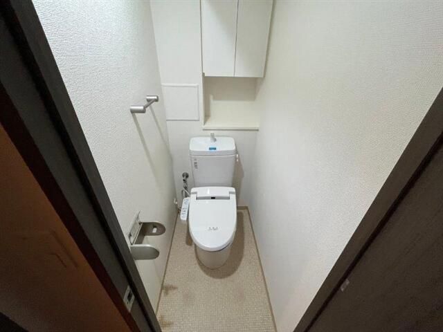 トイレ　写真は同タイプ住居です。