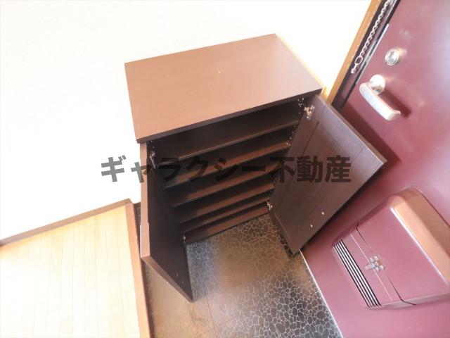 玄関　シューズボックス