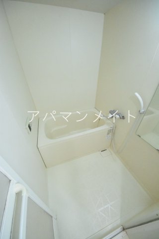 バス・シャワールーム　お風呂です